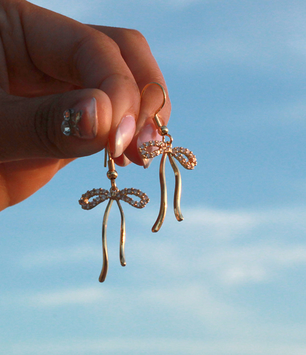 Crystal Bow Earrings (18K Gold Plated)