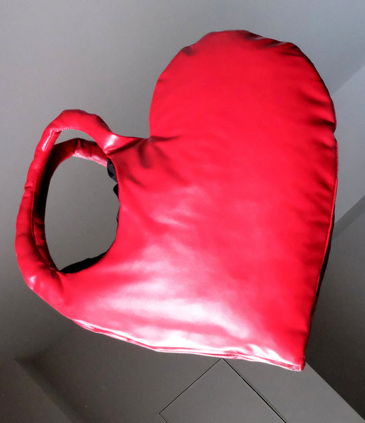 ♥ RUN red {ᴄʟᴜᴛᴄʜ ʙᴀɢ}