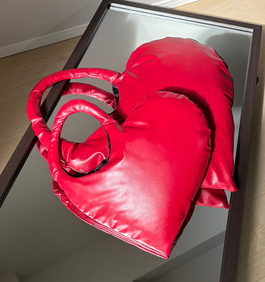 ♥ RUN red {ᴄʟᴜᴛᴄʜ ʙᴀɢ}