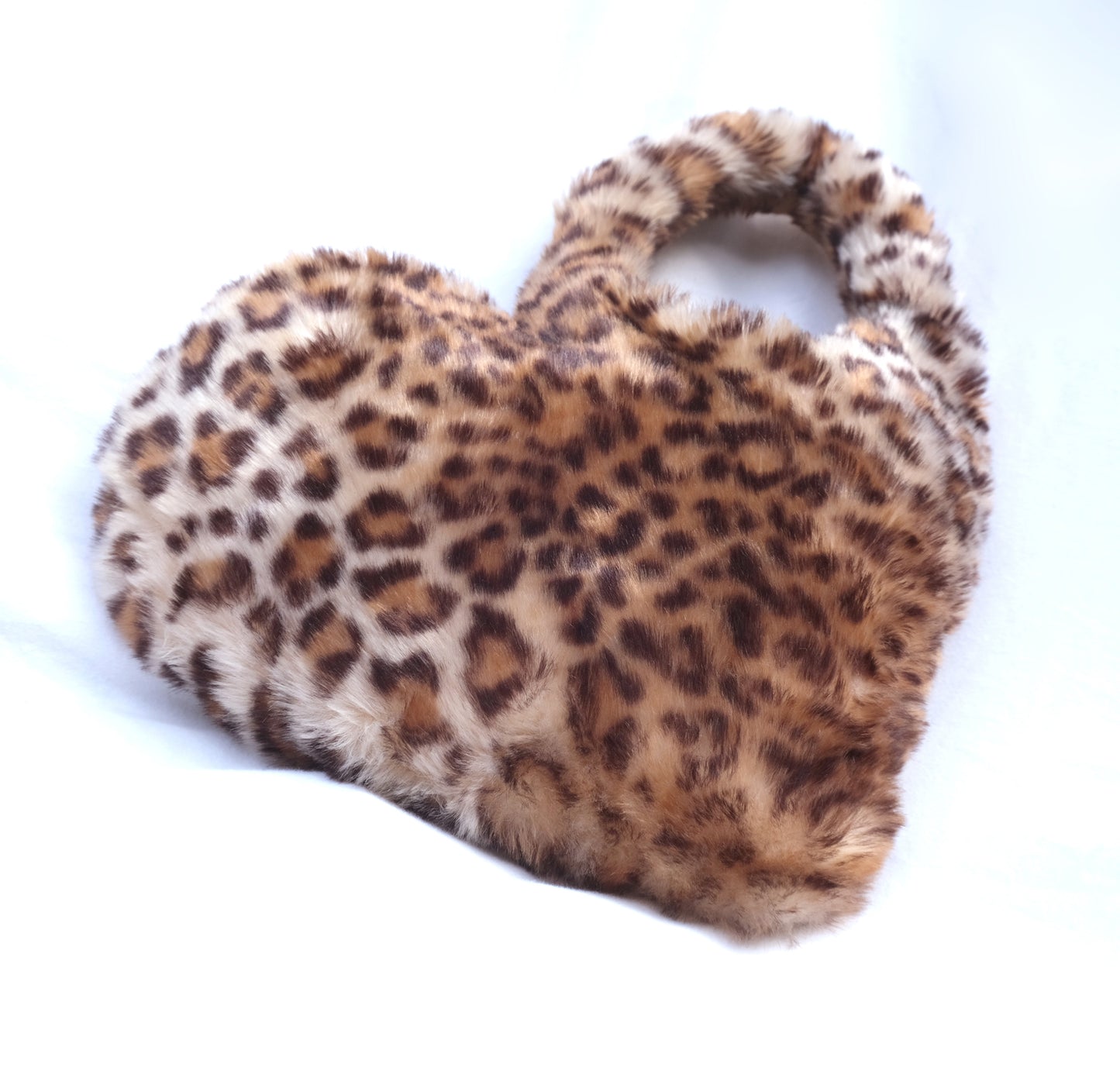 ♥ RUN LEOPARD {ᴄʟᴜᴛᴄʜ ʙᴀɢ}