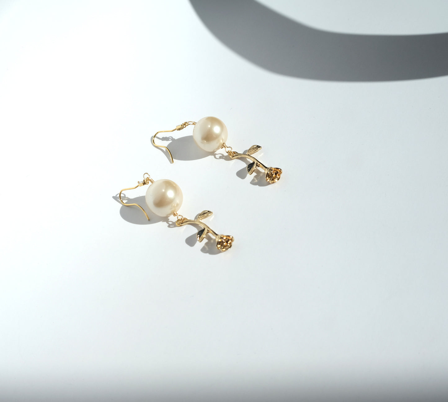 Luminous Rose Pearl (earrings)
