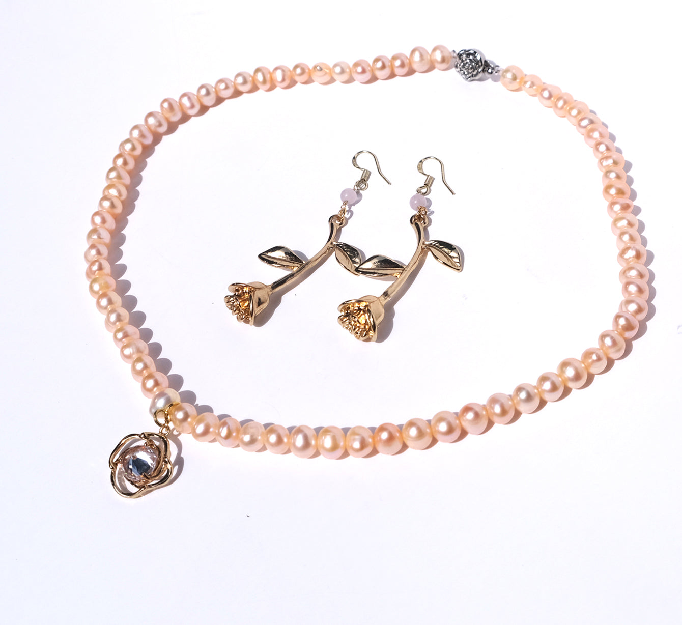 Luminous Rose Pearl (earrings) xsm