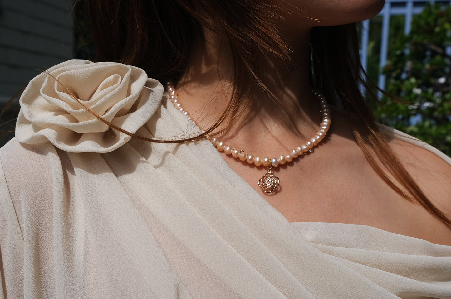 Peach Pearl Rose (necklace)
