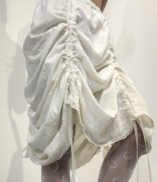 Armore Skirt ~ ivory floral (ᴄᴜʀᴛᴀɪɴ ʟᴇɴɢᴛʜ)