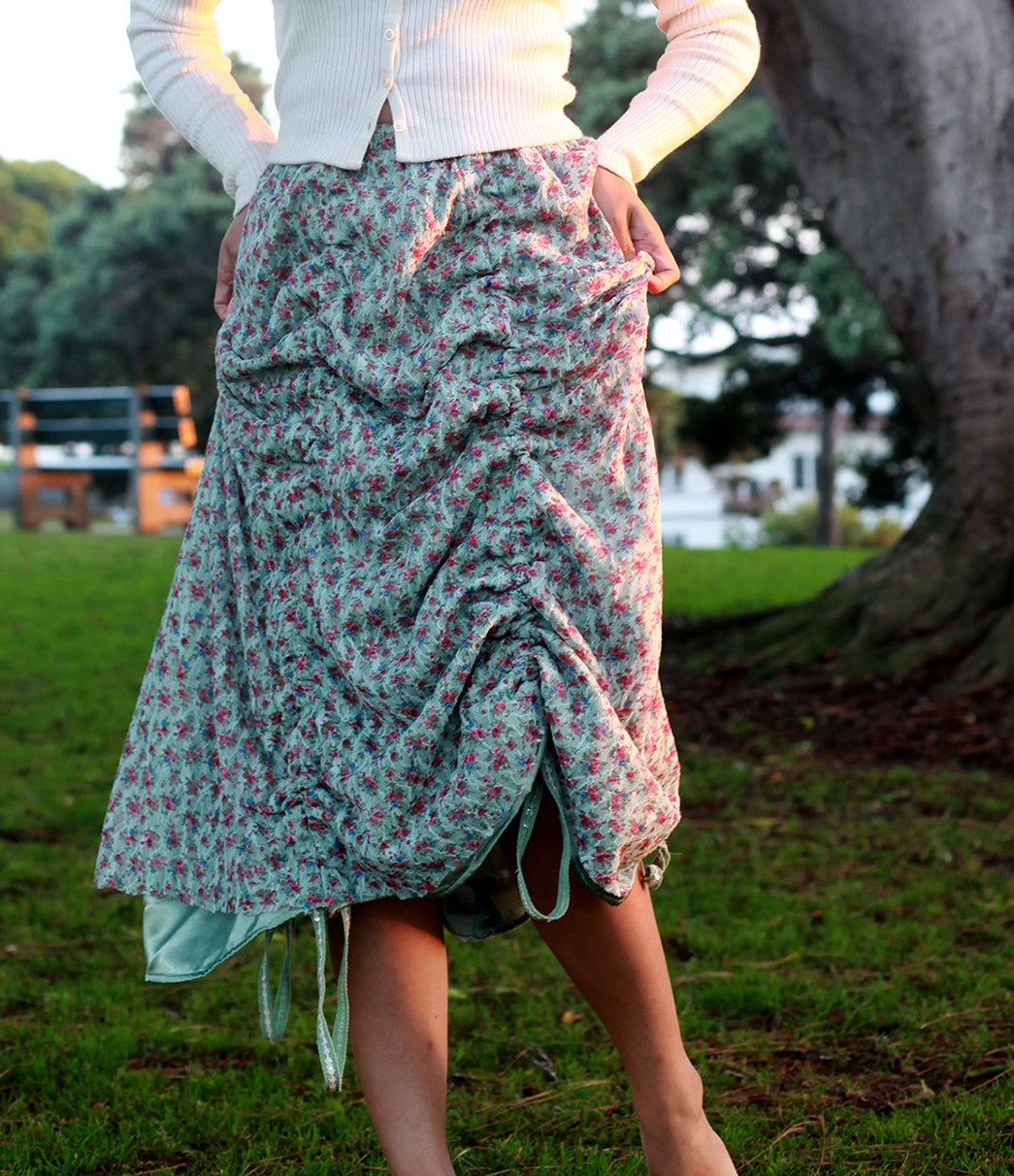 Armore Skirt ~ olive floral (ᴄᴜʀᴛᴀɪɴ ʟᴇɴɢᴛʜ)